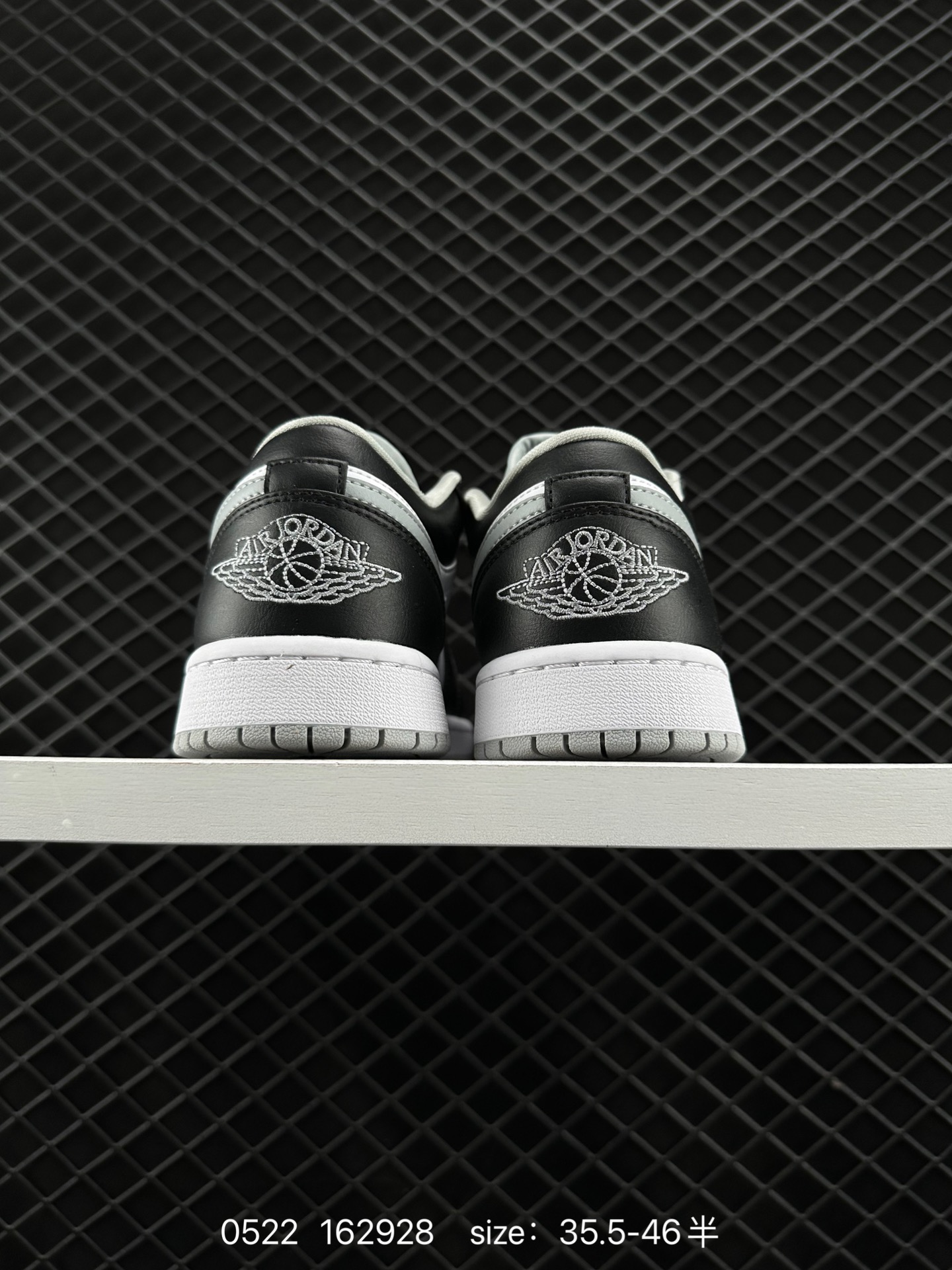 Air Jordan 1 Low AJ1